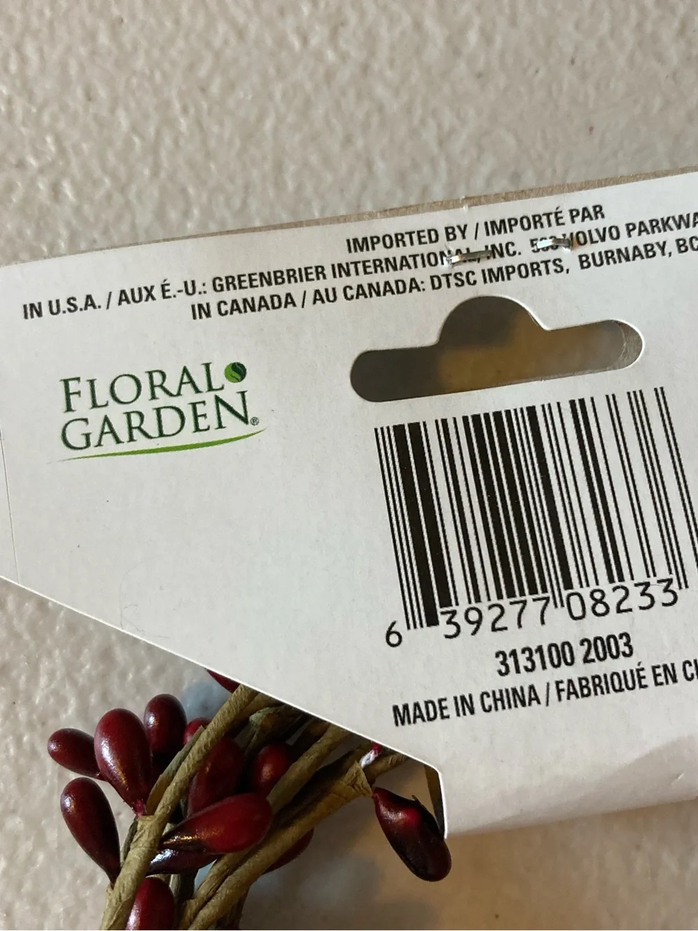 Floral Garden Artificial Berry Garland 9 ft Red Brown Plastic Seasonal Lot of 2